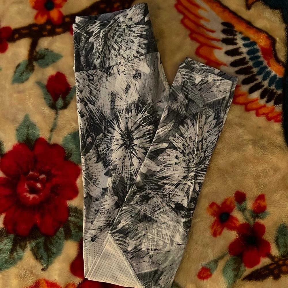 Pheel XS leggings like new condition yoga leggings